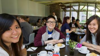 UC Davis Study Abroad, Summer Abroad UK_Gender Program, Photo Album, Image 11