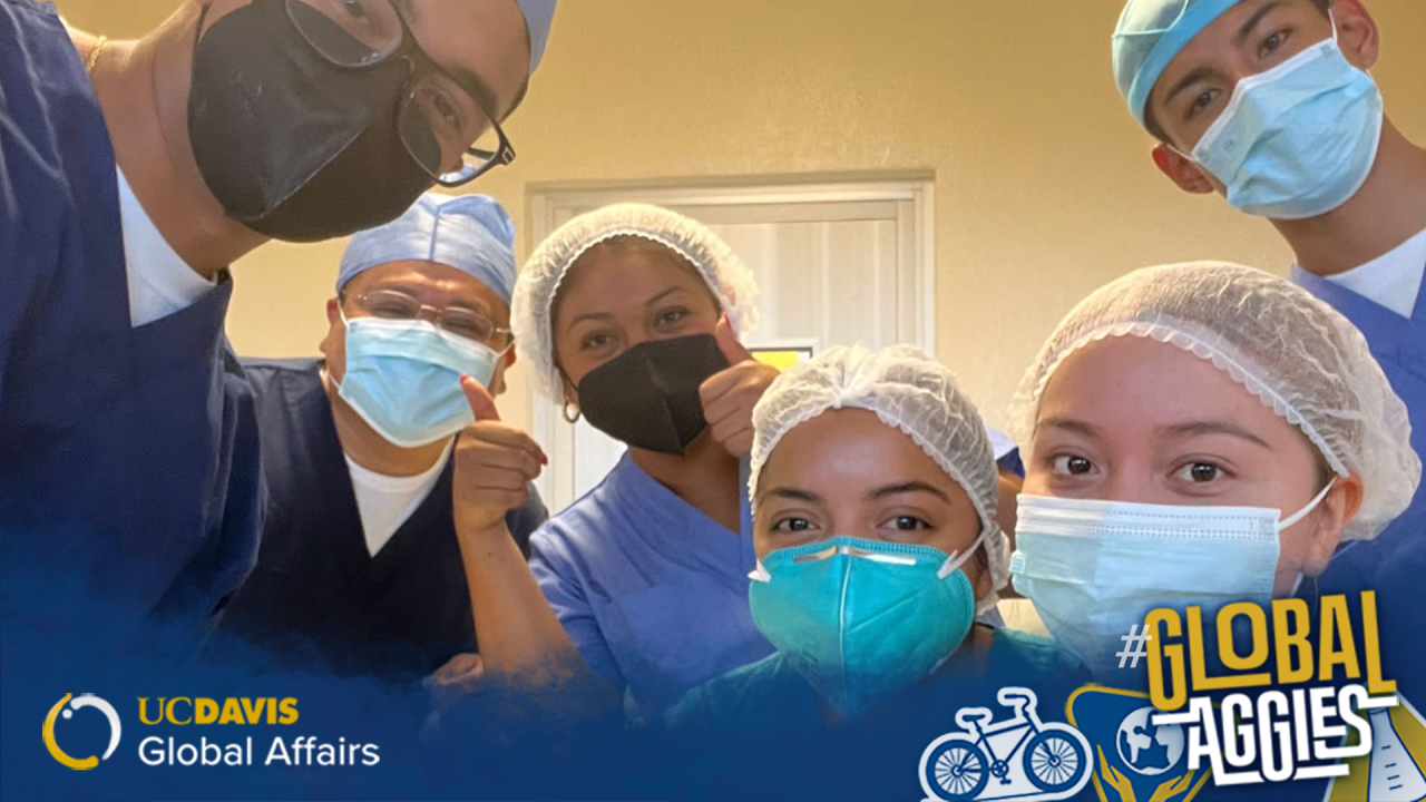 Image of student in scrubs and masks during a surgical tools lesson 
